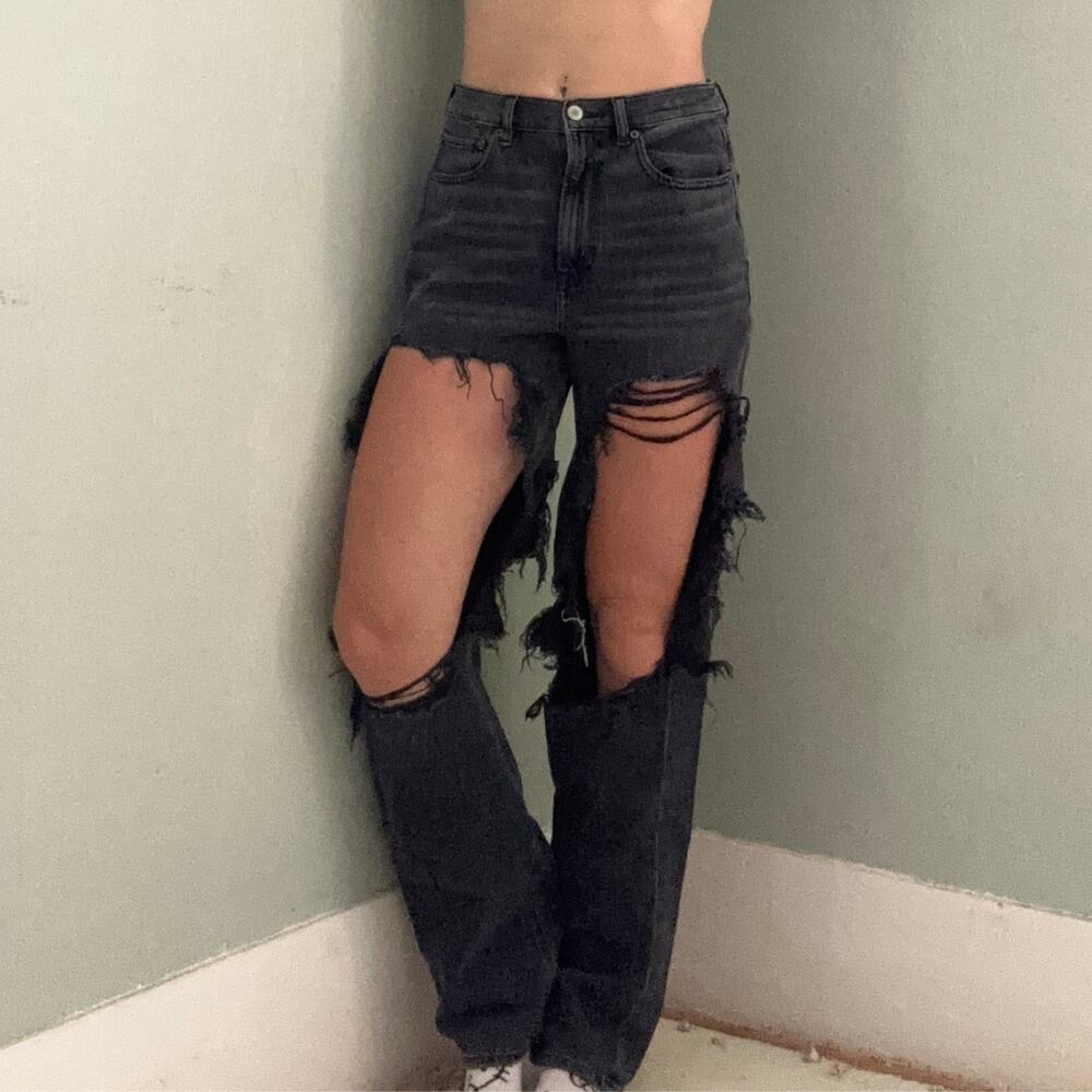 American Eagle Baggy Jeans Black Distressed Size 6 Regular Holes High Waisted